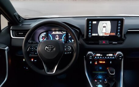 Toyota RAV4, 2019 год, 3 999 888 рублей, 27 фотография