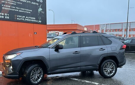 Toyota RAV4, 2019 год, 2 850 000 рублей, 11 фотография