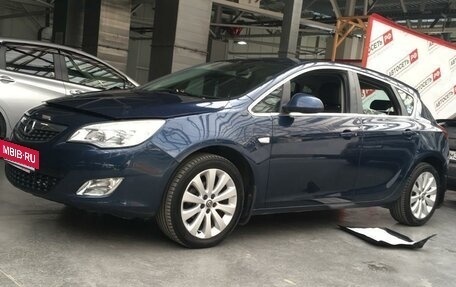 Opel Astra J, 2010 год, 750 000 рублей, 4 фотография