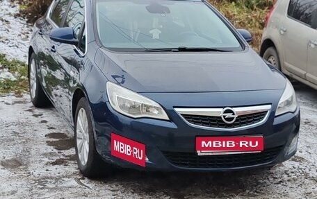 Opel Astra J, 2010 год, 750 000 рублей, 9 фотография