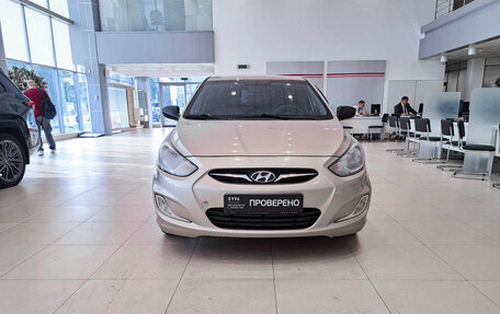 Hyundai Solaris II рестайлинг, 2012 год, 760 000 рублей, 2 фотография