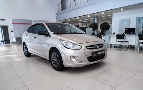 Hyundai Solaris II рестайлинг, 2012 год, 760 000 рублей, 3 фотография