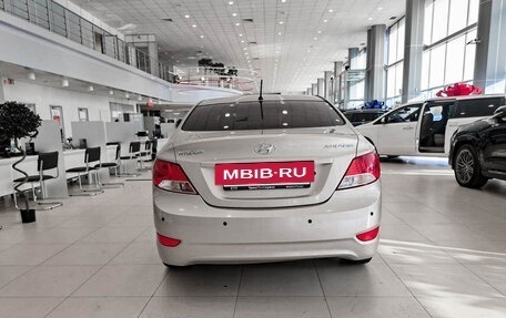 Hyundai Solaris II рестайлинг, 2012 год, 760 000 рублей, 7 фотография