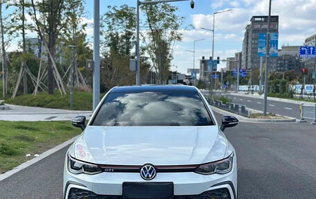 Volkswagen Golf GTI, 2022 год, 3 050 000 рублей, 2 фотография