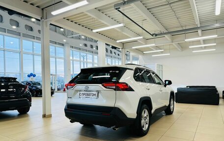 Toyota RAV4, 2019 год, 3 799 000 рублей, 6 фотография