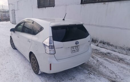 Toyota Prius Alpha I (ZVW40/41), 2013 год, 1 350 000 рублей, 4 фотография