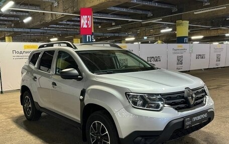 Renault Duster, 2021 год, 1 950 000 рублей, 3 фотография