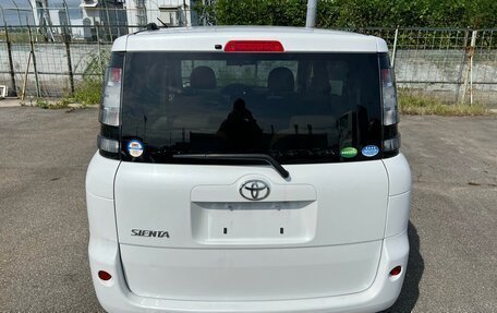 Toyota Sienta I, 2014 год, 1 050 000 рублей, 4 фотография