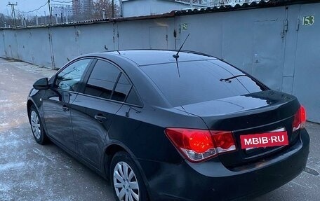 Chevrolet Cruze II, 2010 год, 630 000 рублей, 7 фотография