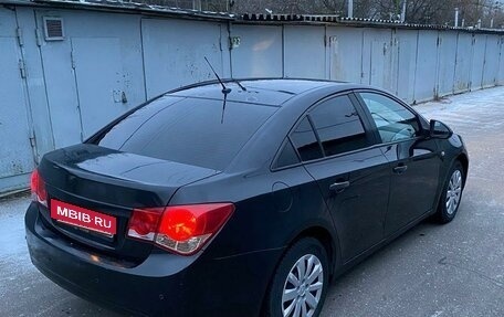 Chevrolet Cruze II, 2010 год, 630 000 рублей, 8 фотография