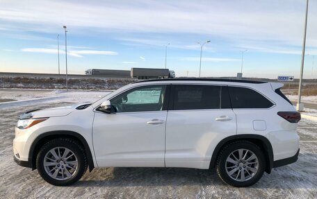 Toyota Highlander III, 2013 год, 3 677 000 рублей, 7 фотография