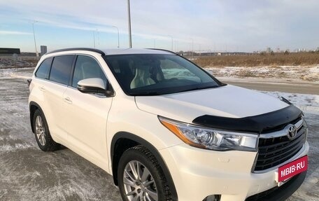 Toyota Highlander III, 2013 год, 3 677 000 рублей, 2 фотография