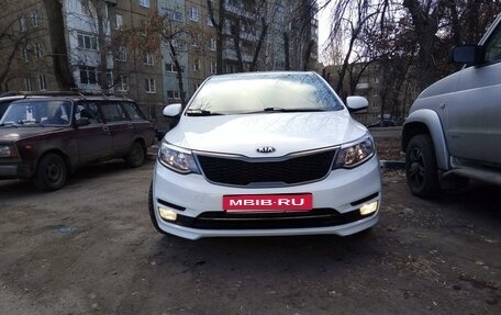 KIA Rio III рестайлинг, 2015 год, 960 000 рублей, 1 фотография