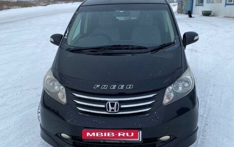 Honda Freed I, 2010 год, 1 210 000 рублей, 5 фотография