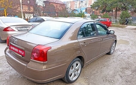 Toyota Avensis III рестайлинг, 2004 год, 860 000 рублей, 24 фотография