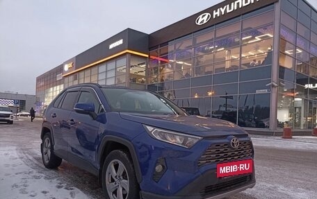 Toyota RAV4, 2021 год, 3 617 000 рублей, 3 фотография