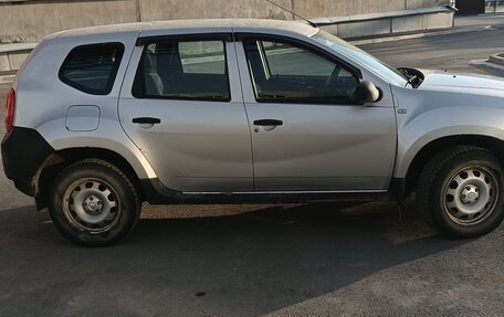 Renault Duster I рестайлинг, 2012 год, 800 000 рублей, 2 фотография