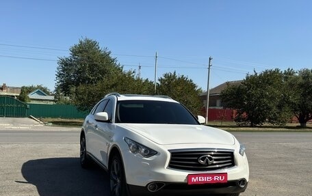 Infiniti FX II, 2012 год, 2 500 000 рублей, 1 фотография