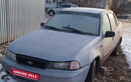 Daewoo Nexia I рестайлинг, 1998 год, 100 000 рублей, 2 фотография