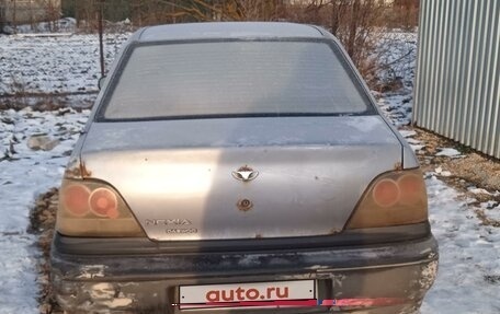 Daewoo Nexia I рестайлинг, 1998 год, 100 000 рублей, 3 фотография