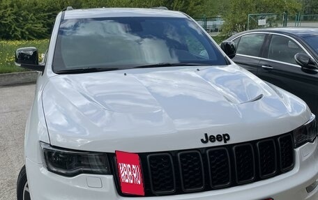 Jeep Grand Cherokee, 2021 год, 5 600 000 рублей, 1 фотография