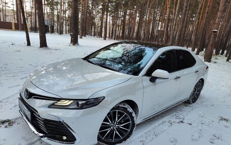 Toyota Camry, 2023 год, 4 200 000 рублей, 3 фотография