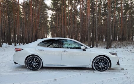 Toyota Camry, 2023 год, 4 200 000 рублей, 7 фотография