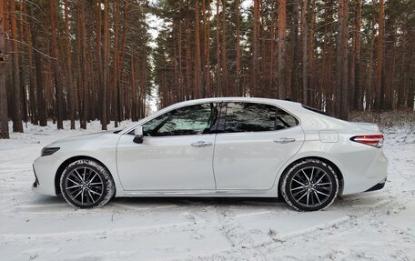 Toyota Camry, 2023 год, 4 200 000 рублей, 8 фотография