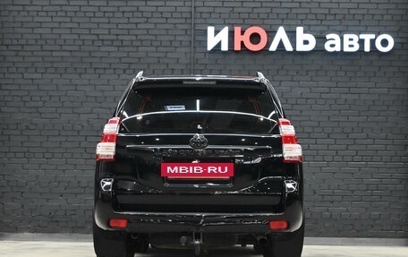 Toyota Land Cruiser Prado 150 рестайлинг 2, 2014 год, 3 995 000 рублей, 6 фотография