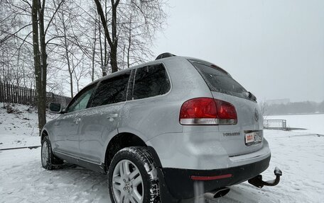 Volkswagen Touareg III, 2004 год, 835 000 рублей, 7 фотография