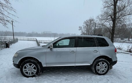 Volkswagen Touareg III, 2004 год, 835 000 рублей, 8 фотография