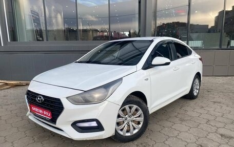 Hyundai Solaris II рестайлинг, 2017 год, 1 100 000 рублей, 1 фотография