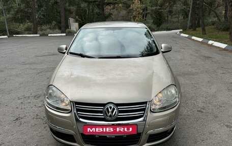 Volkswagen Jetta VI, 2008 год, 700 000 рублей, 1 фотография