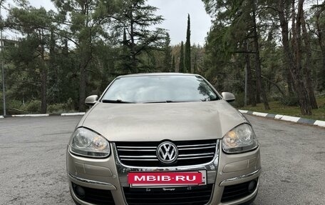 Volkswagen Jetta VI, 2008 год, 700 000 рублей, 2 фотография