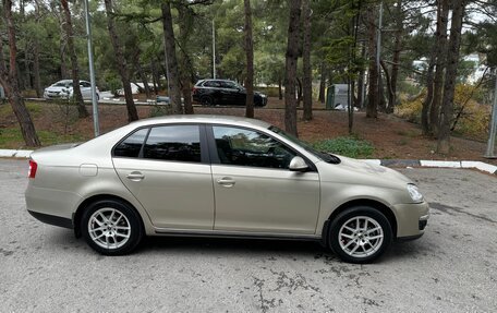 Volkswagen Jetta VI, 2008 год, 700 000 рублей, 4 фотография