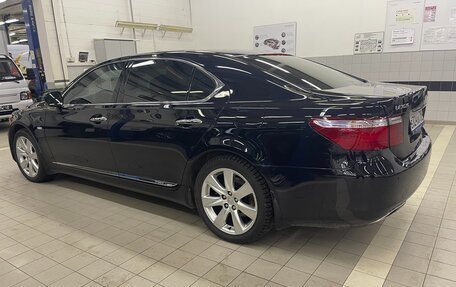 Lexus LS IV, 2008 год, 2 195 000 рублей, 2 фотография