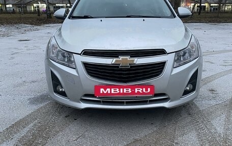 Chevrolet Cruze II, 2014 год, 975 000 рублей, 7 фотография