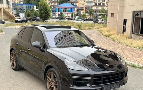 Porsche Cayenne III, 2018 год, 8 700 000 рублей, 3 фотография