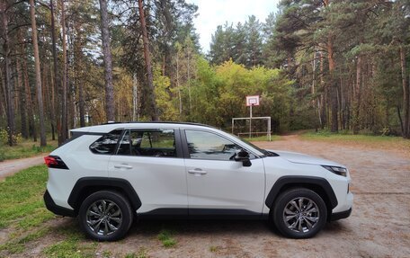 Toyota RAV4, 2024 год, 4 200 000 рублей, 7 фотография