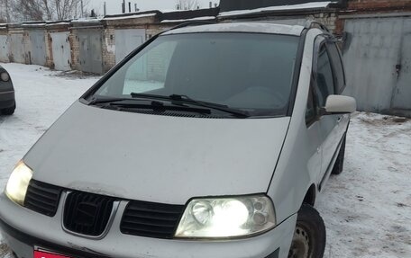 SEAT Alhambra II рестайлинг, 2000 год, 320 000 рублей, 16 фотография