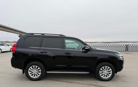 Toyota Land Cruiser Prado 150 рестайлинг 2, 2018 год, 5 300 000 рублей, 4 фотография