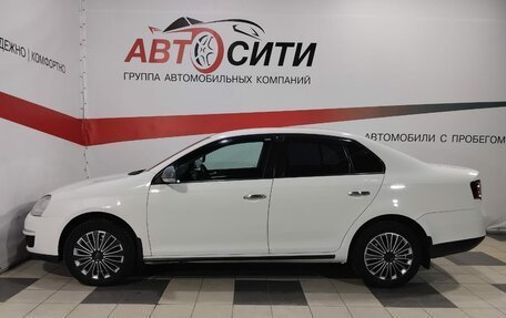 Volkswagen Jetta VI, 2010 год, 697 000 рублей, 4 фотография