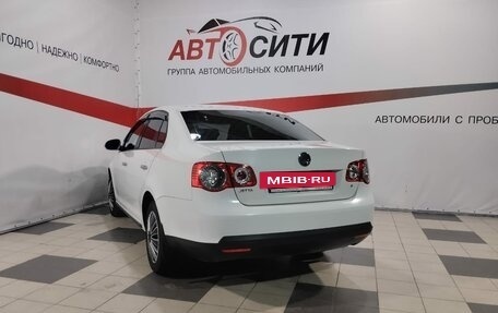 Volkswagen Jetta VI, 2010 год, 697 000 рублей, 5 фотография