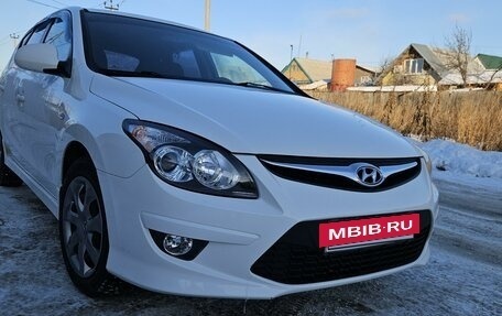 Hyundai i30 I, 2011 год, 800 000 рублей, 6 фотография