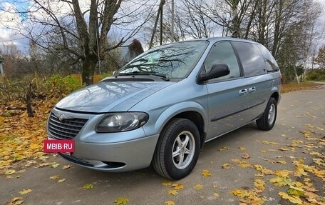 Chrysler Voyager IV, 2003 год, 1 000 000 рублей, 2 фотография