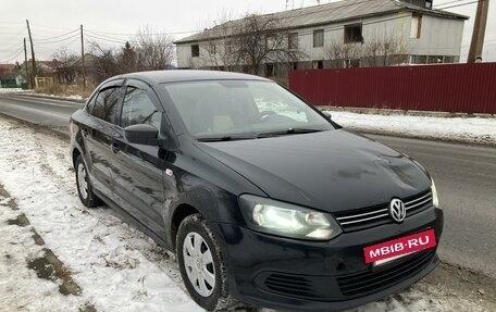 Volkswagen Polo VI (EU Market), 2013 год, 430 000 рублей, 2 фотография