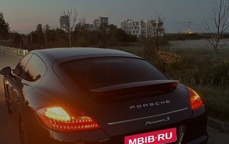 Porsche Panamera II рестайлинг, 2011 год, 2 500 000 рублей, 2 фотография