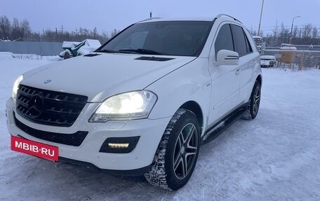 Mercedes-Benz M-Класс, 2011 год, 2 000 000 рублей, 2 фотография