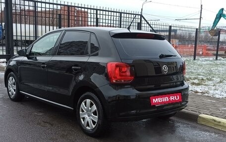 Volkswagen Polo VI (EU Market), 2011 год, 540 000 рублей, 2 фотография