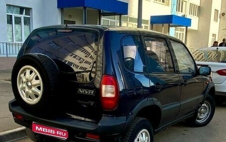 Chevrolet Niva I рестайлинг, 2005 год, 310 000 рублей, 1 фотография